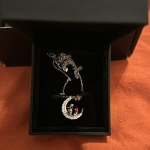 Jeulia silver jack & sally necklace